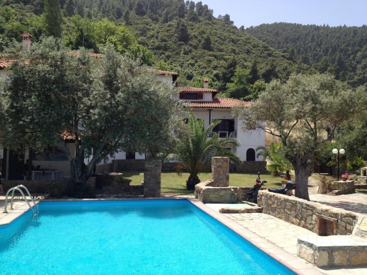 Vour 52 Apartment Vourvourou Bagian luar foto