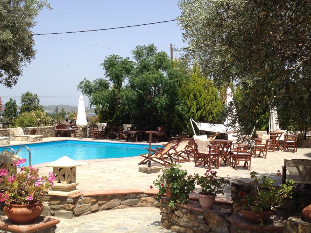 Vour 52 Apartment Vourvourou Bagian luar foto