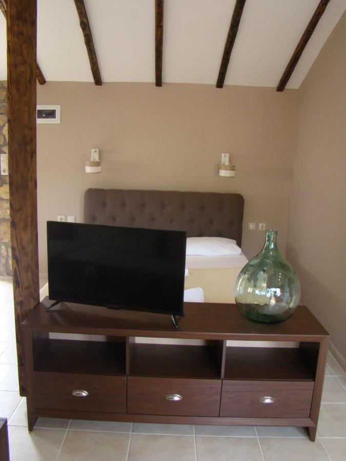 Vour 52 Apartment Vourvourou Bagian luar foto