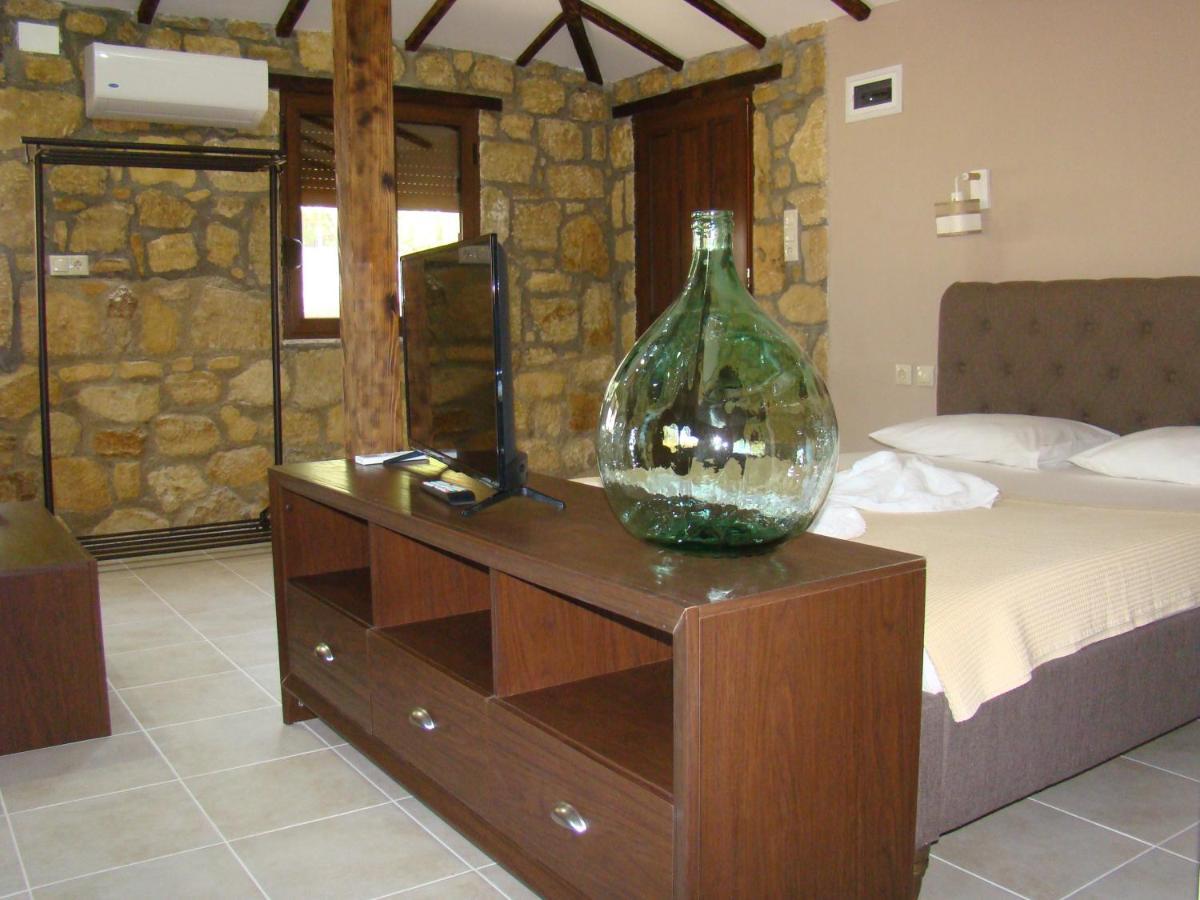 Vour 52 Apartment Vourvourou Bagian luar foto