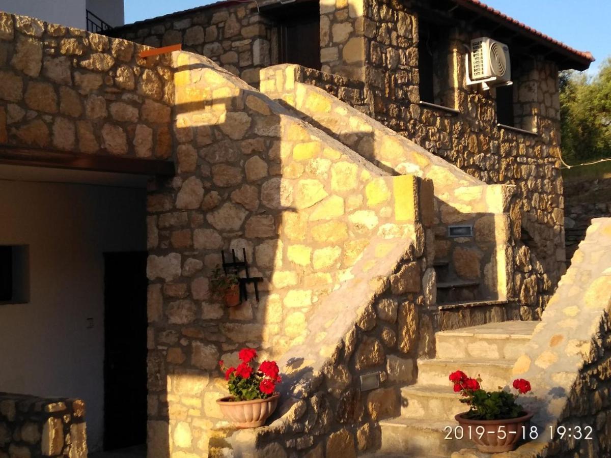 Vour 52 Apartment Vourvourou Bagian luar foto